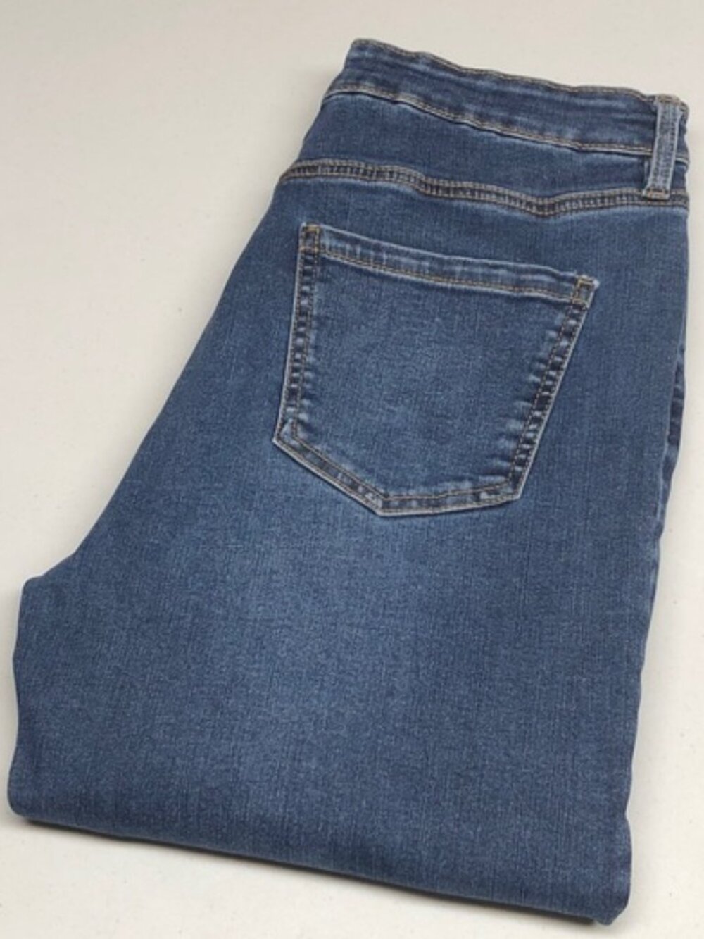 SUKO HIGH-RISE CLASSIC STRAIGHT JEANS SZ LARGE/30 L31 ⭐️